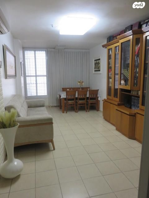 בנימין אברהם 11