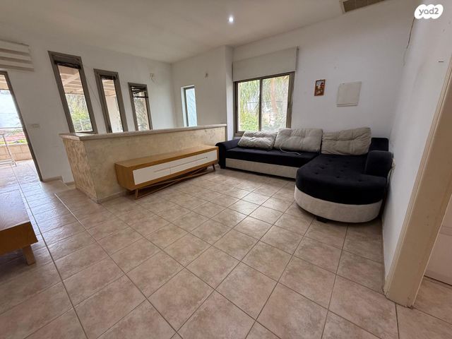 בית פרטי/ קוטג', סמסונוב 6, מרכז העיר, חדרה