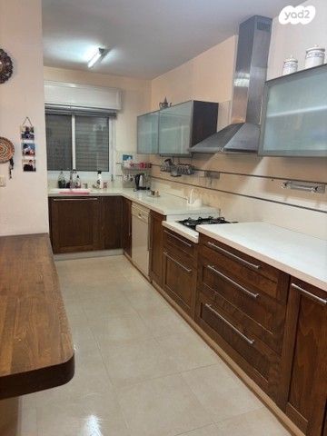 דירת גן, עת הזמיר 15, מגדים, מעלה אדומים