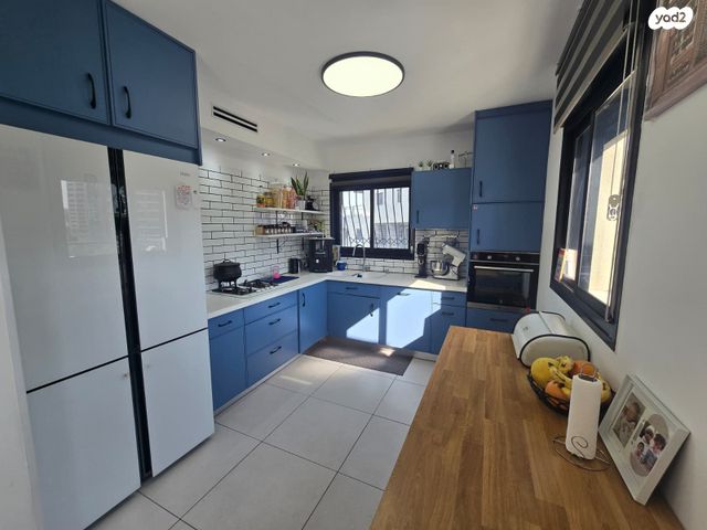 גג/ פנטהאוז, יוסי בנאי 83, פסגות אפק, ראש העין