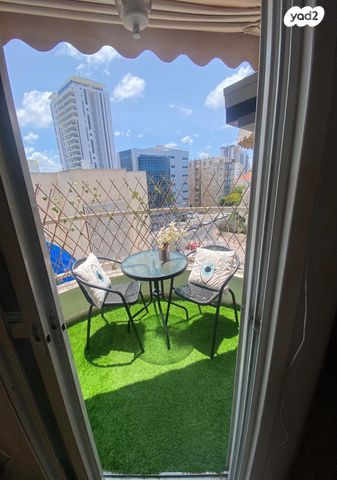 דירה, הרב עובדיה יוסף 11, רח' הנשיא צפון, חדרה