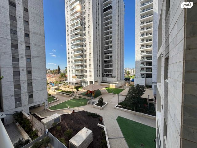 דירה, היסמין 111, הפרחים, קרית גת