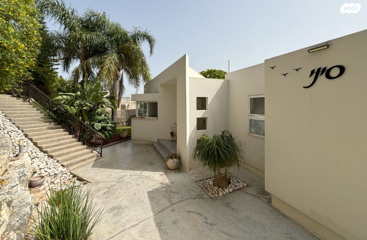 בית פרטי/ קוטג', סנונית 8, מצפה אבי''ב, מצפה אבי"ב