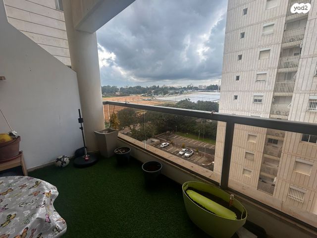 דירה, יצחק בן צבי 4, מתחם 200, הוד השרון