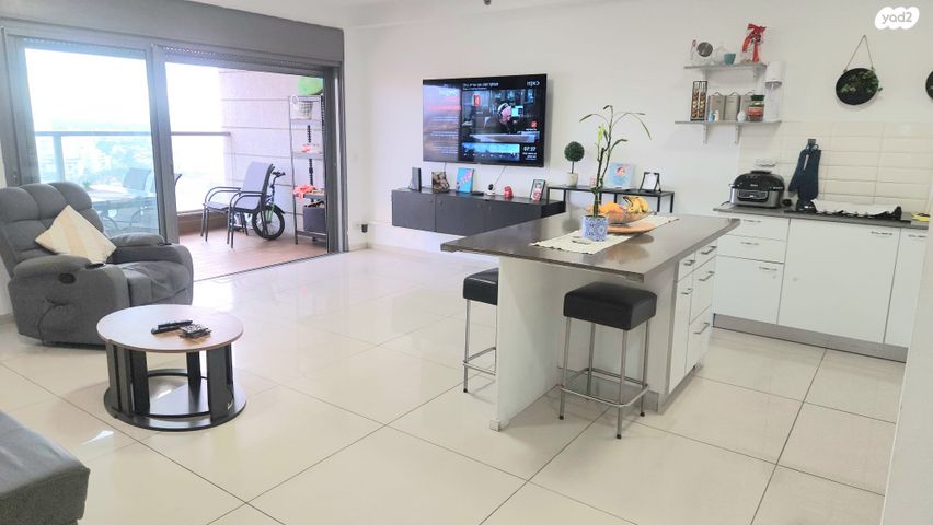 אהרון מזיא 3