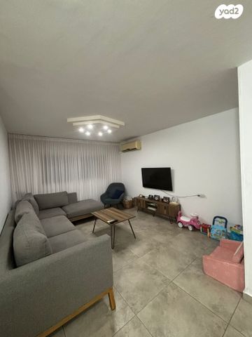 דירה, הדרור 40, נאות בן גוריון, יבנה