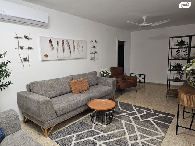 דירה, הדס 10, גמלא, קצרין