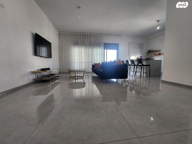 גג/ פנטהאוז, שדרות הציונות 88, ברנע, אשקלון