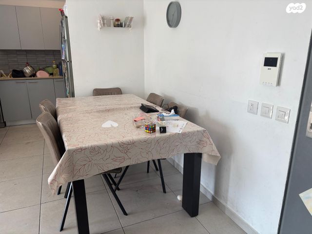 דירה, יגאל ידין 9, המגינים, מודיעין מכבים רעות