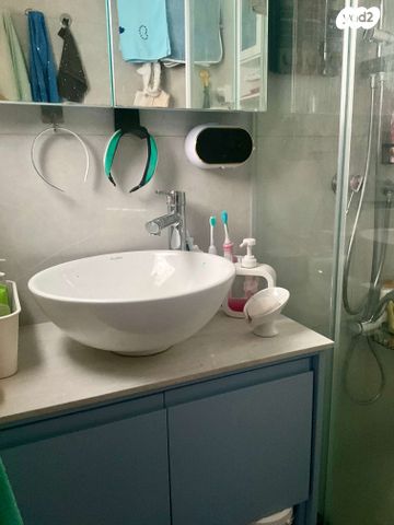 דירה, שדרות חיים וייצמן 98, צפון מזרח מרכז העיר, נתניה