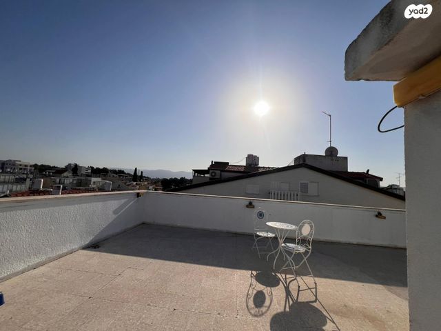 גג/ פנטהאוז, הראשונים 17, קרית חיים מזרחית, חיפה