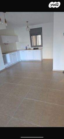 דירה, נחל ירקון 42, כרמי גת, קרית גת