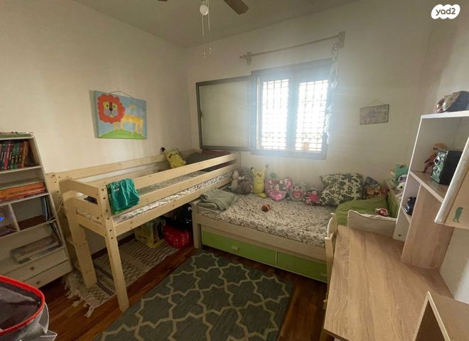 דירה, יצחק בן צבי 4, מתחם 200, הוד השרון