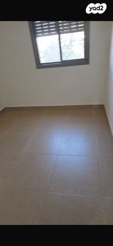 דירה, נחל ירקון 42, כרמי גת, קרית גת