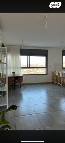 דירת גן, איבי נחל 1, אבני חפץ, אבני חפץ