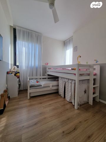 דירה, הקוצרים 11, מרכז, הרצליה