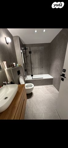 דירה, בית גוברין 13, מורשה, רמת השרון