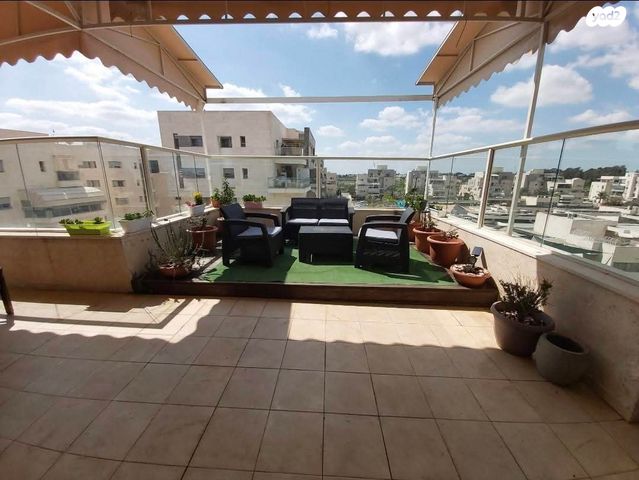 ישראל פולי פוליאקוב 8