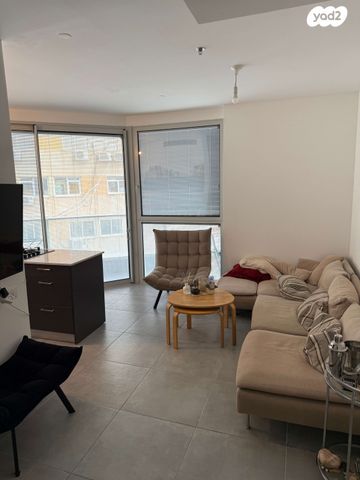 דירה, גרציאני יצחק 8, גני שרונה, קרית הממשלה, תל אביב יפו