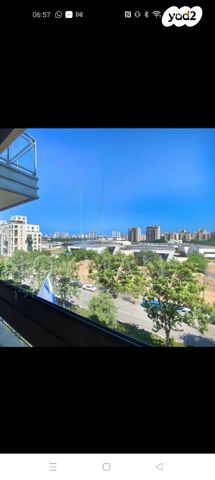 ד"ר יהודה פרח 12