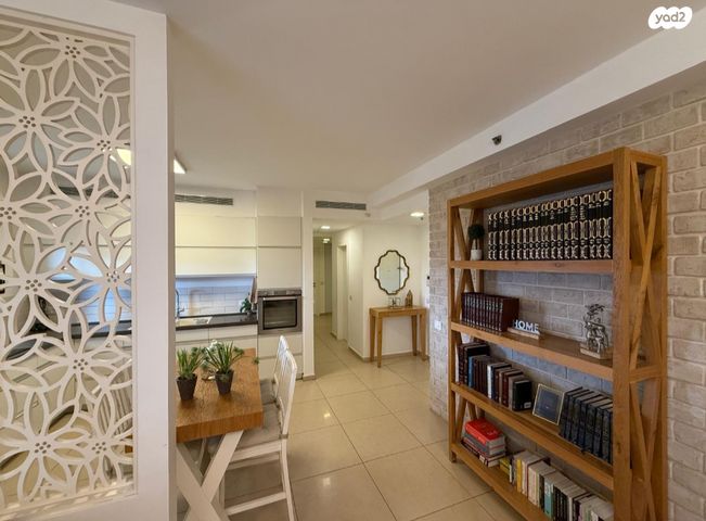 דירה, דרך מנחם בגין 67, הדר גנים, פתח תקווה