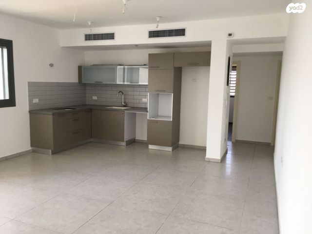 יהושוע באום 8