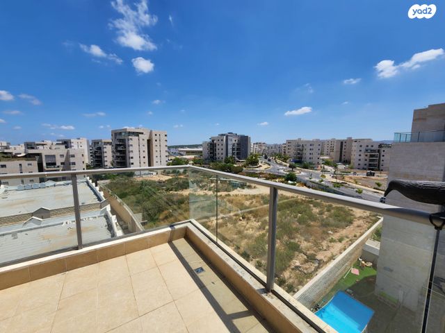 גג/ פנטהאוז, תאנה 21, החורש, חריש