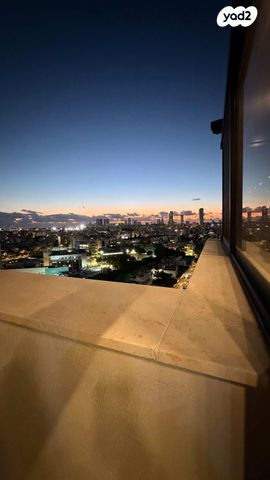 גג/ פנטהאוז, יעקב פיכמן 13, ח-501, חולון
