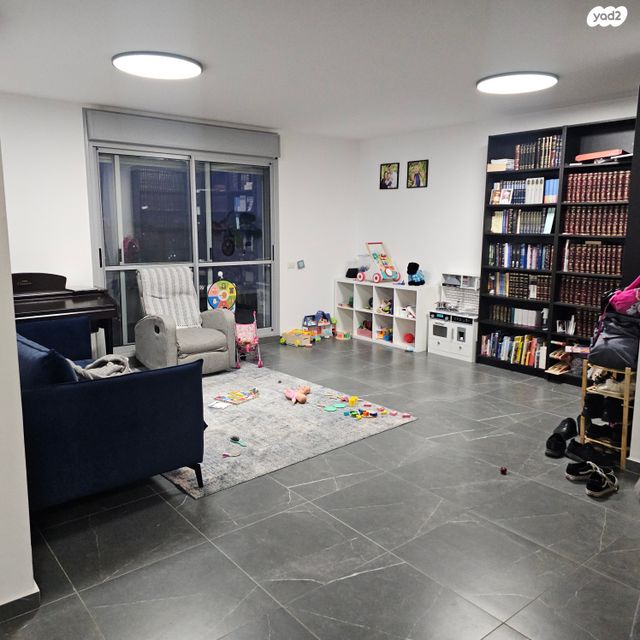 דירה, חגואל 15, נווה שמיר רמת בית שמש ה-1, בית שמש