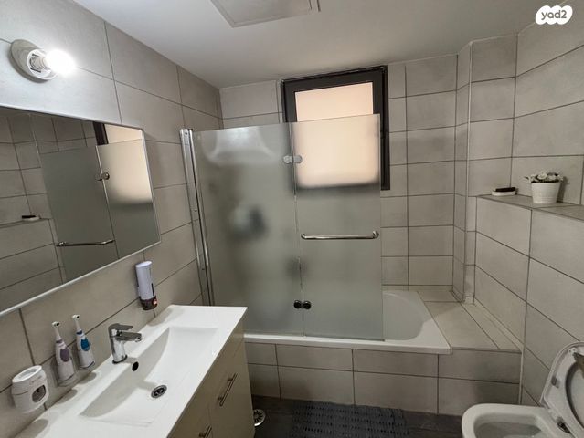 דירה, היסמין 111, הפרחים, קרית גת