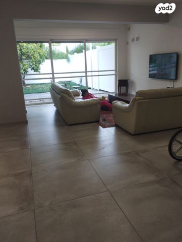 בית פרטי/ קוטג', חיננית 59, בת חפר, בת חפר