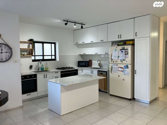 בית פרטי/ קוטג', השרון 4, קרית רבין, מגדל העמק