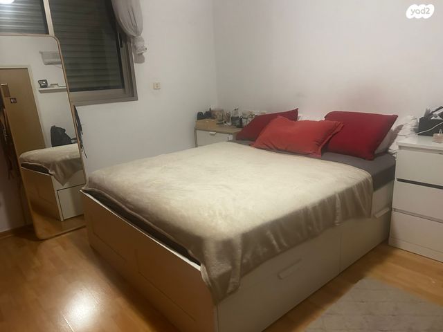 דירה, יצחק בן צבי 4, מתחם 200, הוד השרון