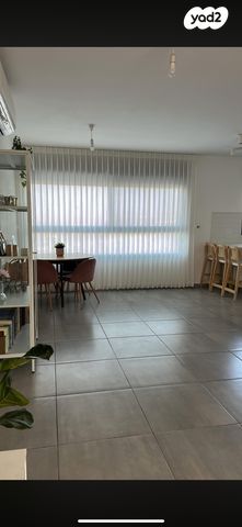 דירת גן, איבי נחל 1, אבני חפץ, אבני חפץ