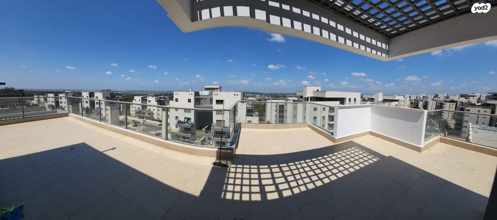 גג/ פנטהאוז, תאנה 21, החורש, חריש