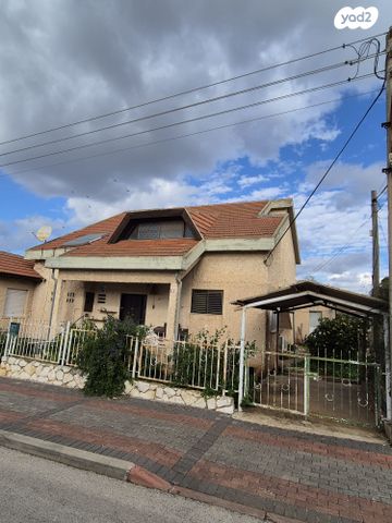 בית פרטי/ קוטג', הברושים 15, רמת בלפור, מגדל העמק