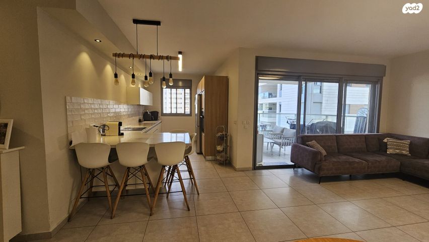 שייקה אופיר 15