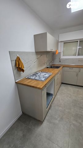 דירה, ז'בוטינסקי 14, גבעה א', שביט, קרית אתא