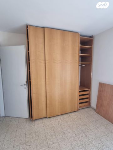 דירה, מרדכי אלקחי 37, ארמון הנציב, תלפיות מזרח, ירושלים