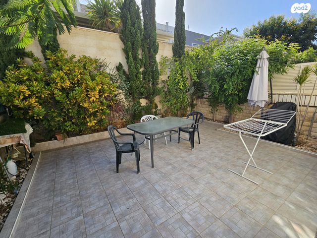 בית פרטי/ קוטג', הכרמל 16, נאות יצחק רבין, רמלה