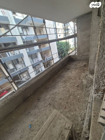 דירה, ז'בוטינסקי 14, רובע א', אשדוד