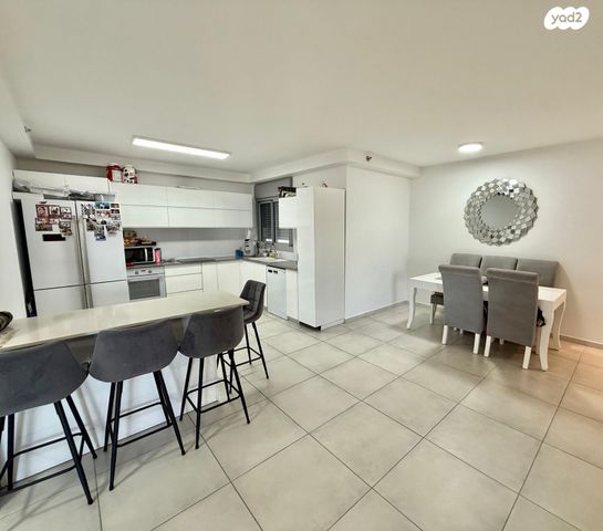 דירה, השחף 5, החותרים, טירת כרמל