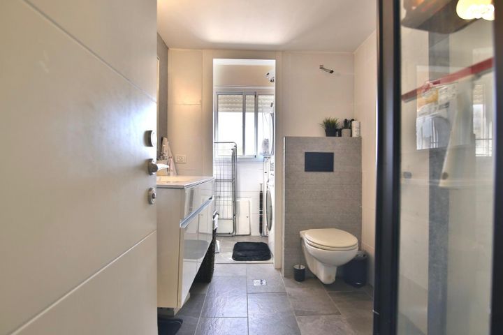 דירה, שדרות אח"י אילת 4, קרית חיים מזרחית, חיפה