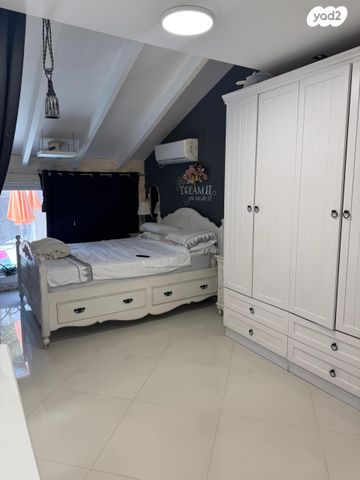 דו משפחתי, הנביאים 10, נאות יהודית ונווה ארזים, חולון