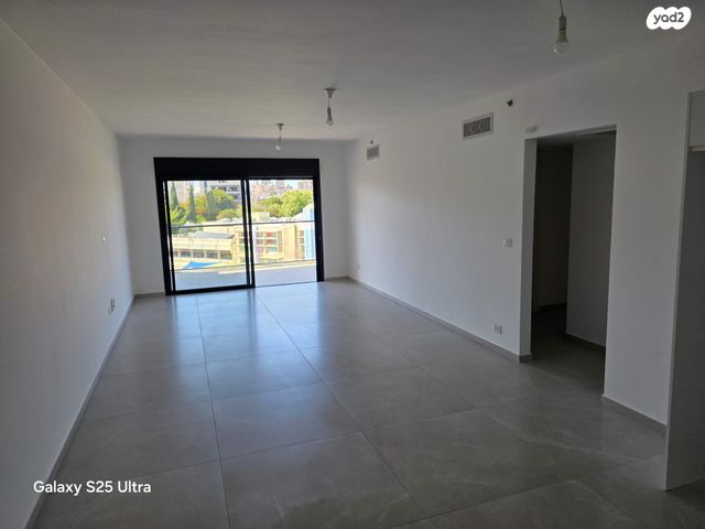 דירה, בנימין 4, מרכז העיר, סביניה, הוותיקה, קרית ביאליק