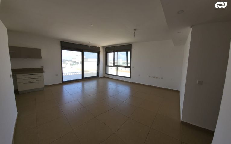 גג/ פנטהאוז, תאנה 21, החורש, חריש