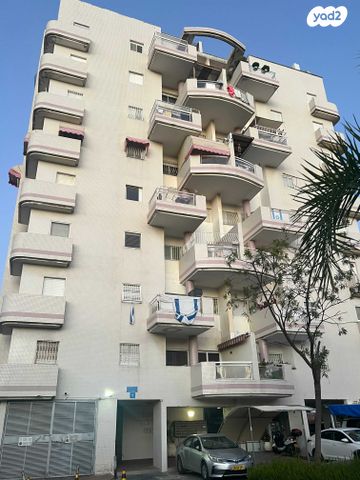 דירה, אסא קדמוני 7, נווה ברבור, כפר שלם מערב, תל אביב יפו