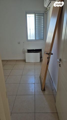 דירה, לוחמי הגטאות 11, צור שלום, קרית ביאליק