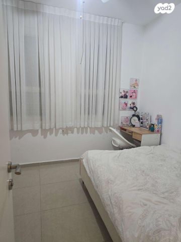 גג/ פנטהאוז, ישראל פולי פוליאקוב 8, קרית האמנים, מצליח, רמלה