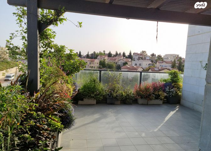 דירת גן, השקד 10, נופי החורש, מבשרת ציון